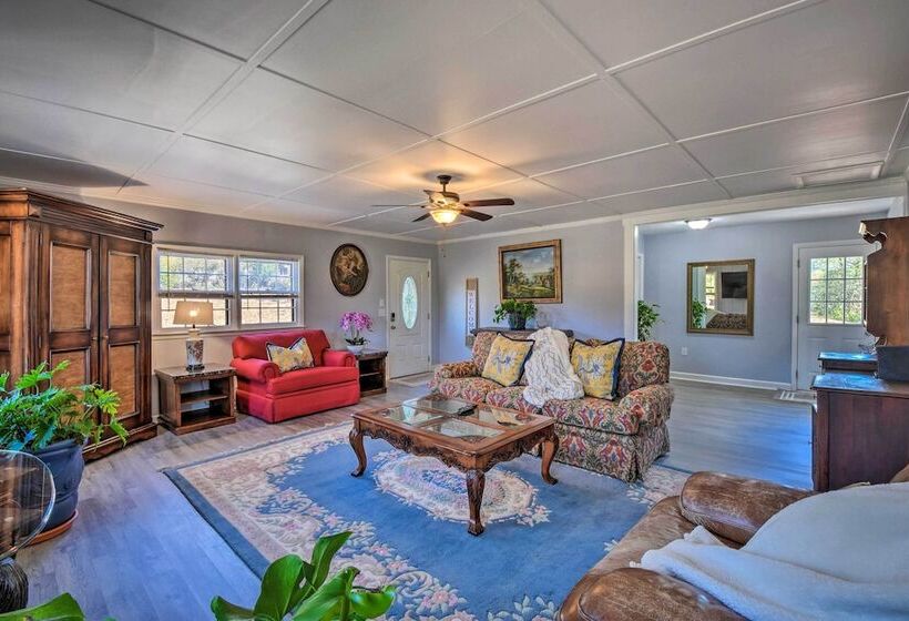 Gainesville Home W/ Fire Pit Near Lake Lanier