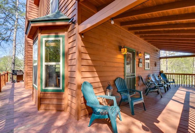 Georgia Retreat   Game Room, Fire Pit & Grill!