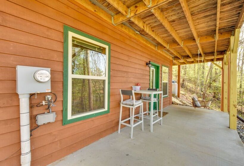 Georgia Retreat   Game Room, Fire Pit & Grill!