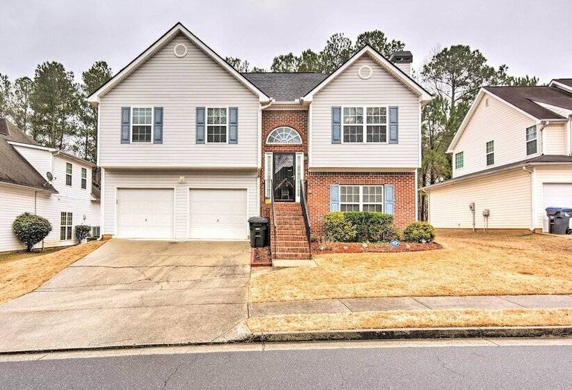 Central Austell Home W/ Furnished Deck & Grill!