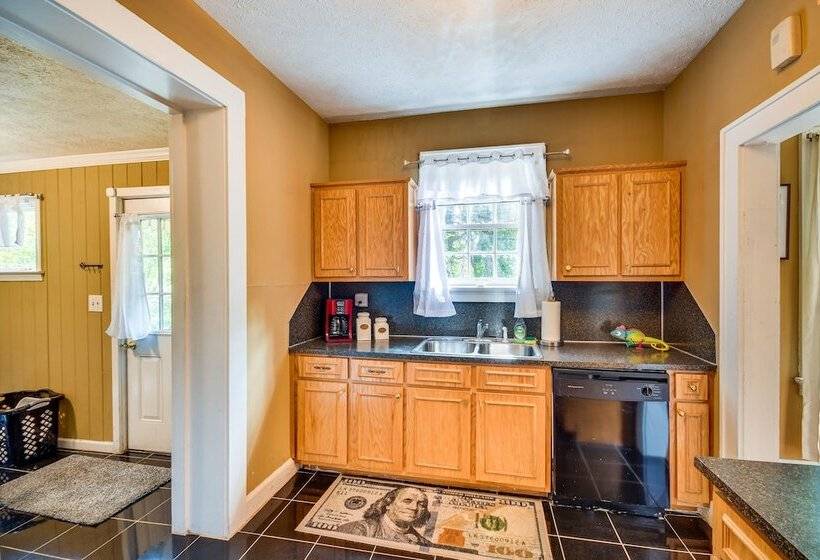 Georgia Vacation Rental: 3 Mi To Downtown Columbus