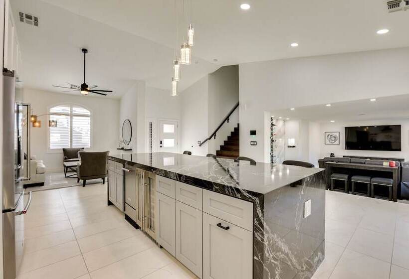 Glendale Home W/ Fire Pit Near State Farm Stadium!