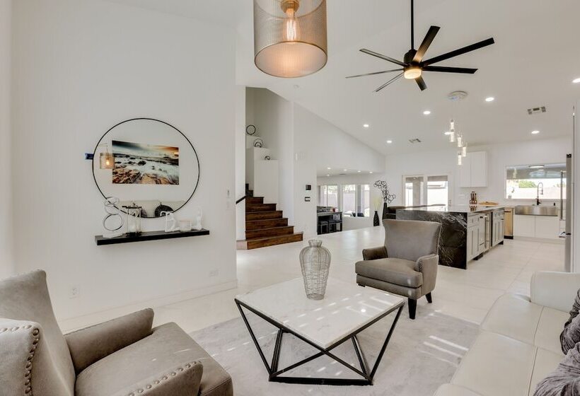 Glendale Home W/ Fire Pit Near State Farm Stadium!