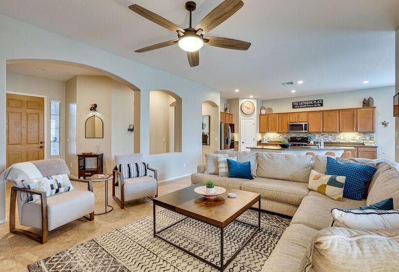 Beautiful Goodyear Home W/ Pool & Gas Grill!