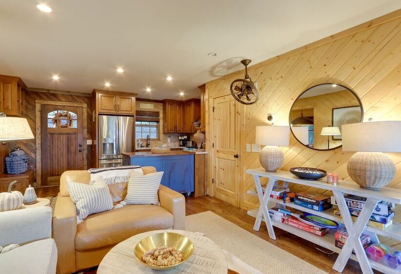 Gorgeous Ellijay Cabin: Private Hot Tub + Fire Pit