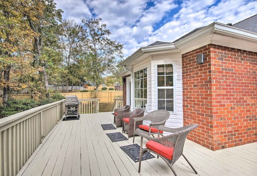 Gorgeous Evans Retreat < 14 Mi To Augusta!