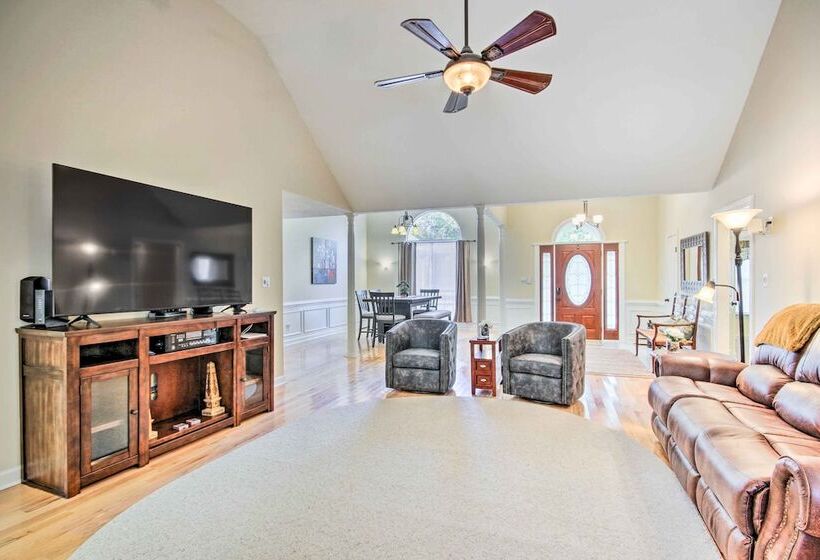 Gorgeous Evans Retreat < 14 Mi To Augusta!