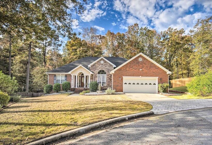 Gorgeous Evans Retreat < 14 Mi To Augusta!