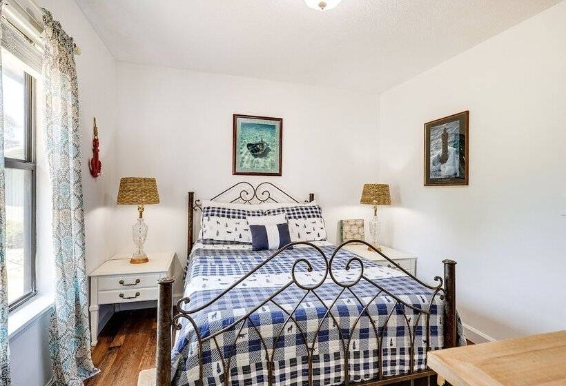 Guntersville Hideaway W/ Mountain & Lake Views!