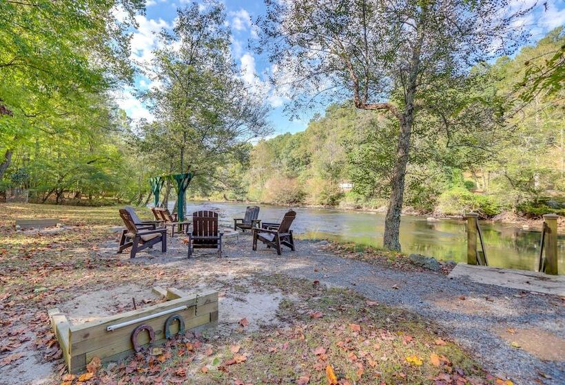 Happy Jack S Cabin  On River W/ Deck & Game Room!