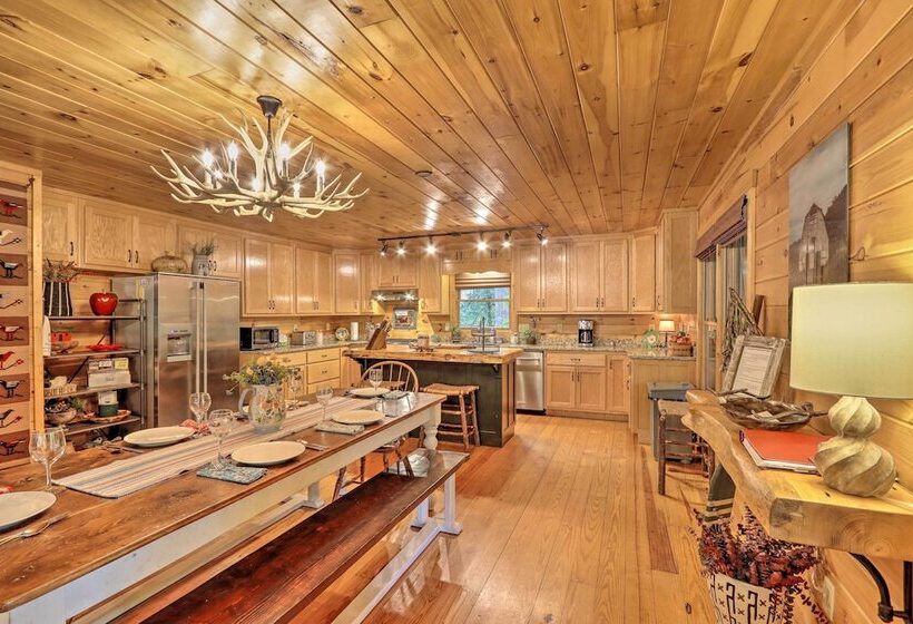 Happy Jack S Cabin  On River W/ Deck & Game Room!