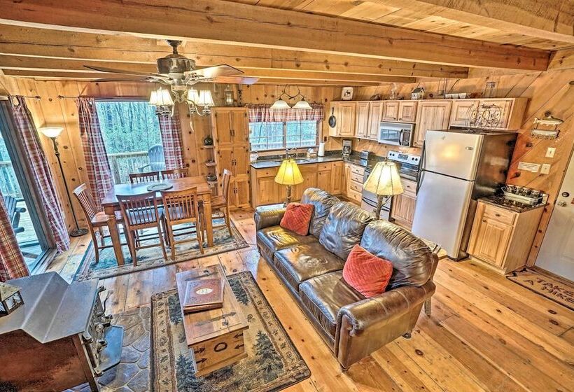 Helen Area Rustic Retreat ~ 5 Miles To Main Street