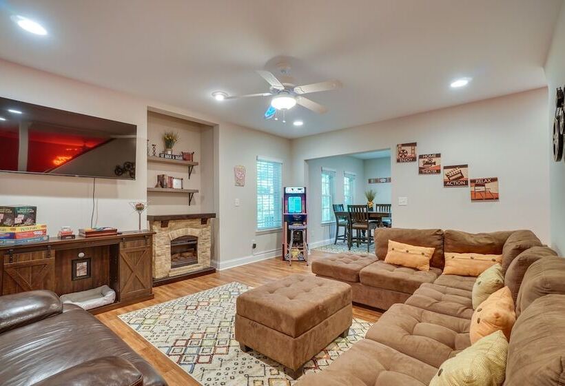 Helen Retreat W/ Hot Tub, 2 Mi To Downtown!