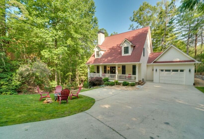 Helen Retreat W/ Hot Tub, 2 Mi To Downtown!