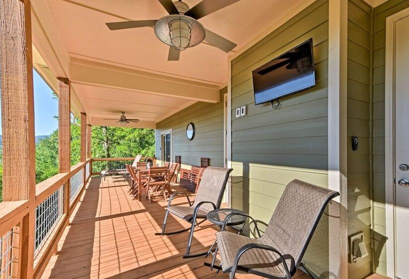 Hiawassee Home W/ Views <1 Mi To Lake Chatuge