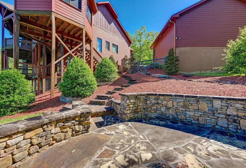 Hiawassee Vacation Rental: 1 Mi To Lake Chatuge!