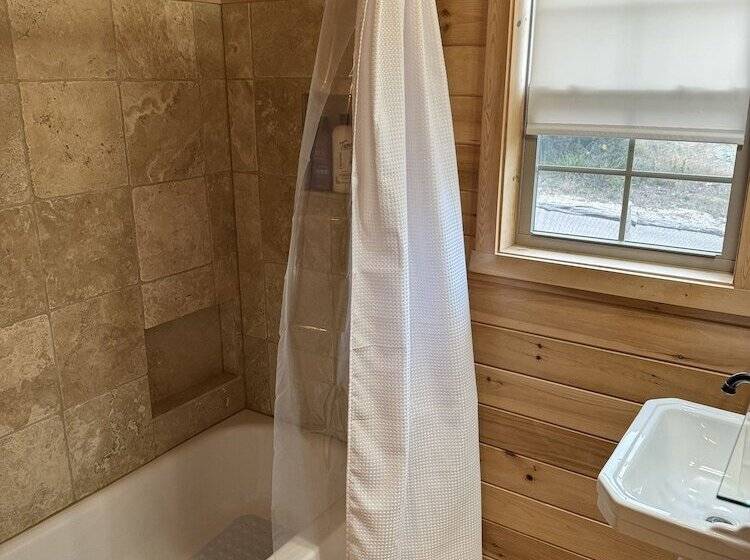 Hillside Acres Retreat