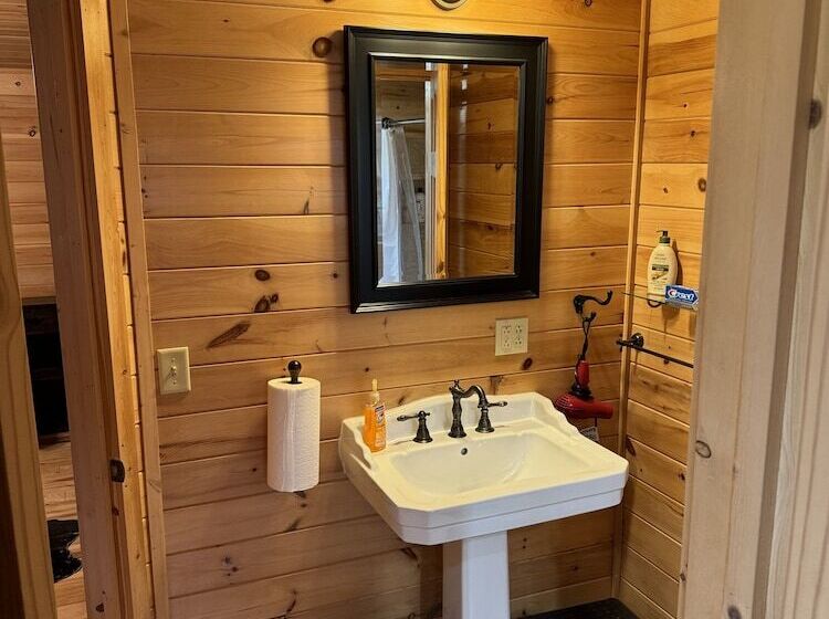 Hillside Acres Retreat