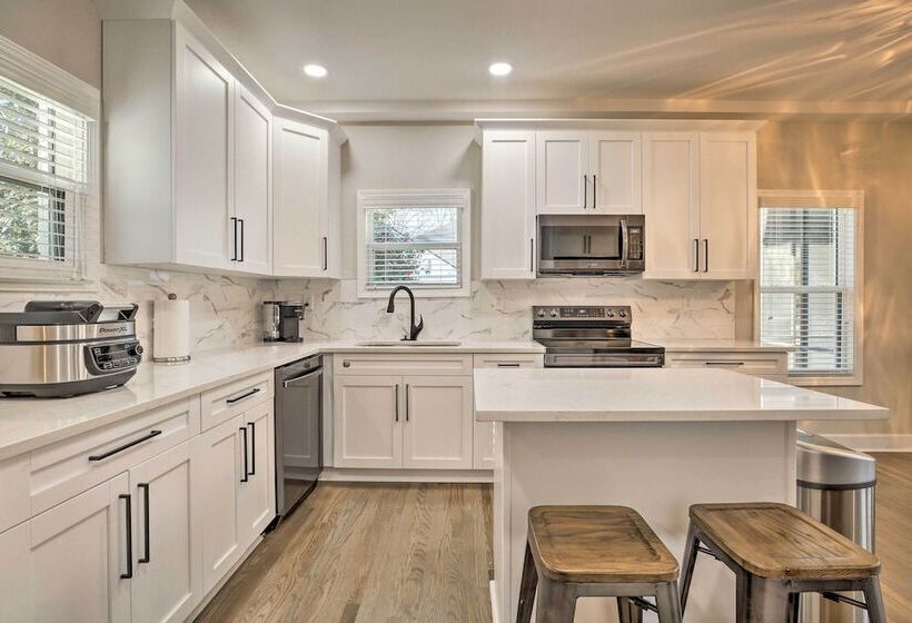 Historic College Park Retreat W/ New Deck!