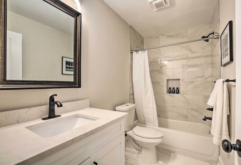 Historic College Park Retreat W/ New Deck!