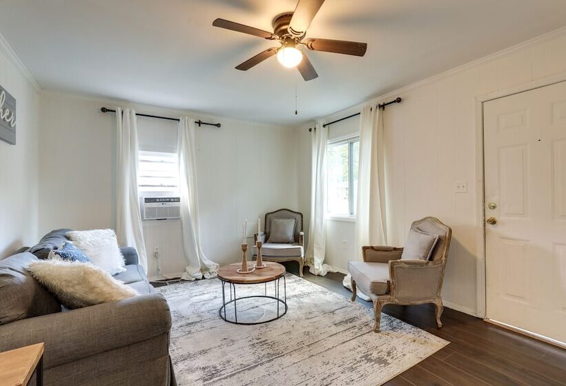 Historic Lawrenceville Home: 32 Mi To Atlanta!