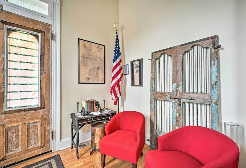 Historic  Watson  Brick House W/ Private Deck!