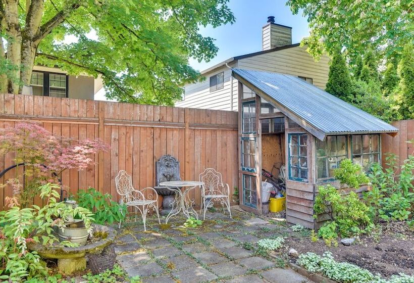 Historical Portland Home < 2 Mi To Downtown!