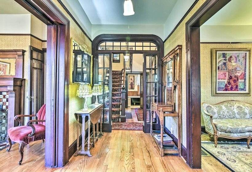 Historical Portland Home < 2 Mi To Downtown!