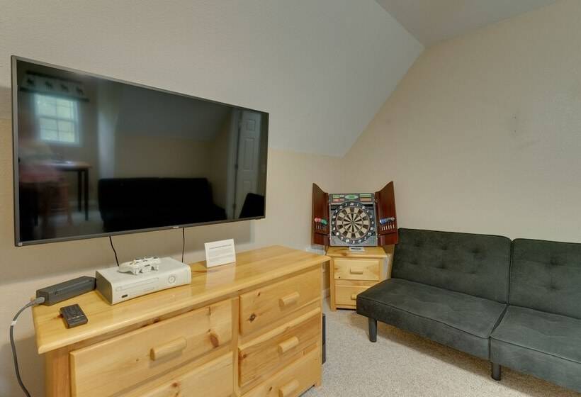 Hiawassee Riverfront Cabin: 7 Mi To Lake Chatuge!