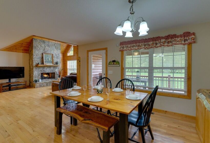 Hiawassee Riverfront Cabin: 7 Mi To Lake Chatuge!