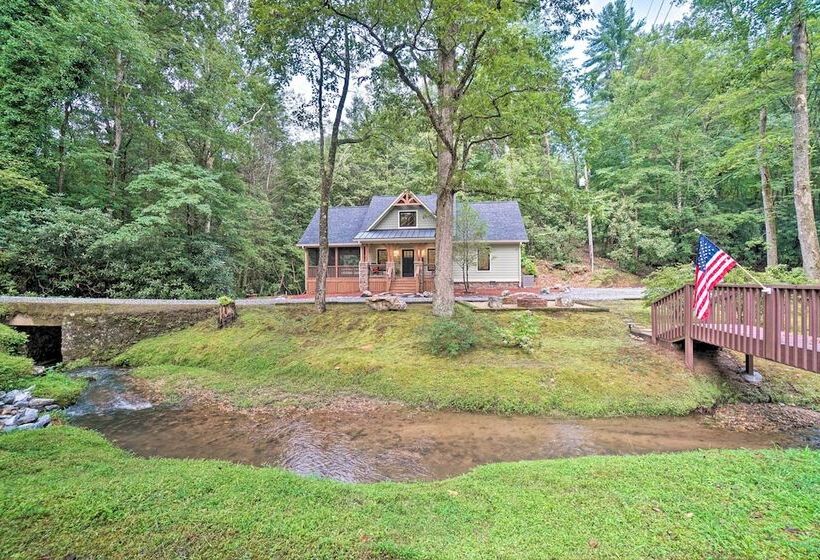 Hootenanny At Horton Creek: Creekside Escape!