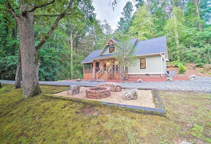 Hootenanny At Horton Creek: Creekside Escape!