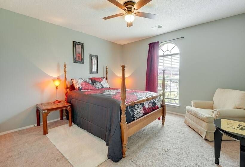 Horn Lake Home W/ Yard: 8 Mi To Graceland!