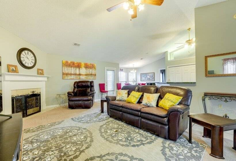 Horn Lake Home W/ Yard: 8 Mi To Graceland!