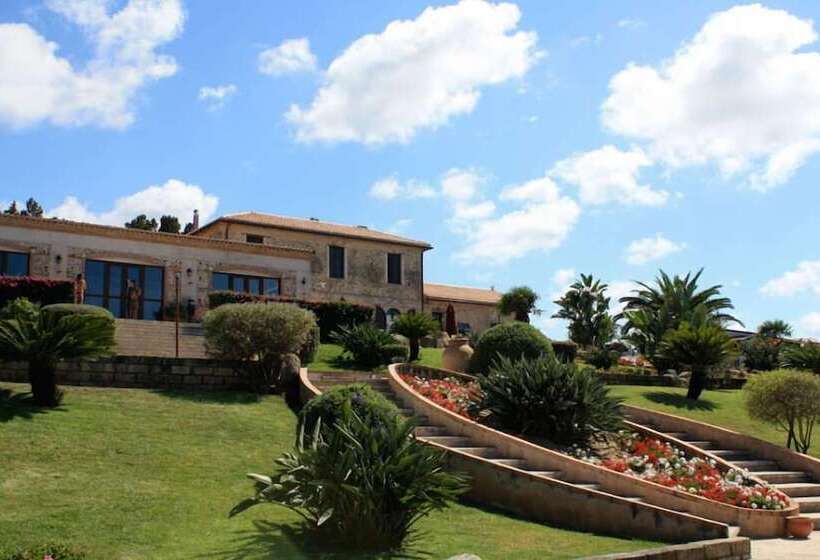 Хостел Villaggio Club Dolomiti Sul Mare