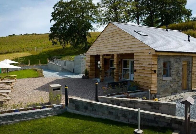 Отель Forestview Cabin No 1 Cosy Cabin Stay