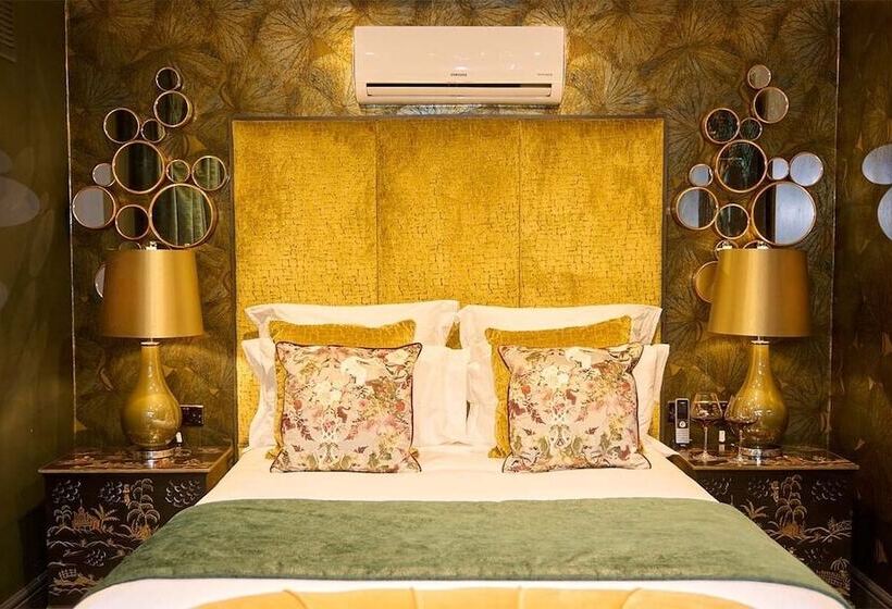 Отель Funky Monk Restaurant And Rooms