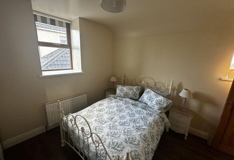 فندق ريفى Cosy Barn Conversion In The Mournes