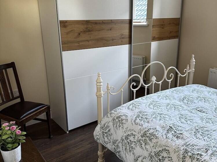 فندق ريفى Cosy Barn Conversion In The Mournes