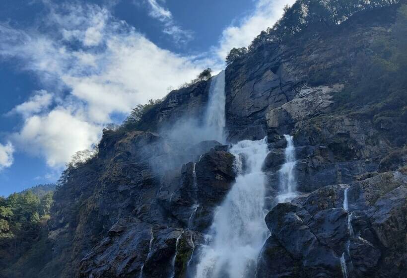 ホテル Vivanta Tawang