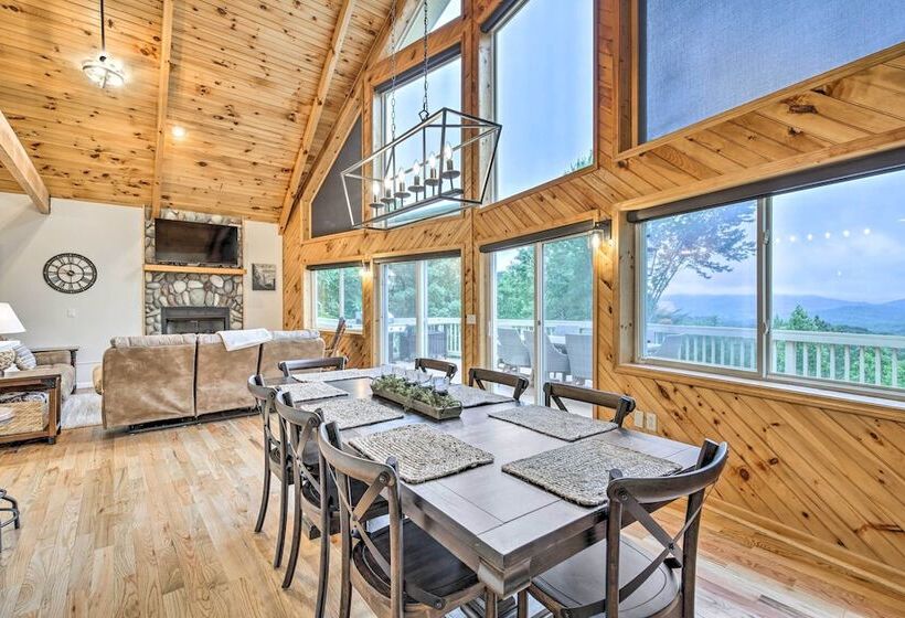 Huge Blairsville Cabin: Game Room + Mtn View!