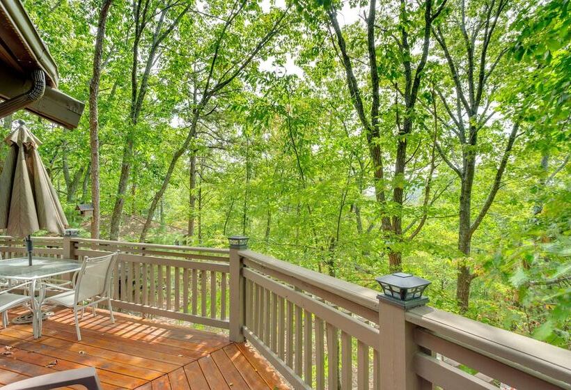 Jasper Hideaway W/ Spacious Deck + Community Pool