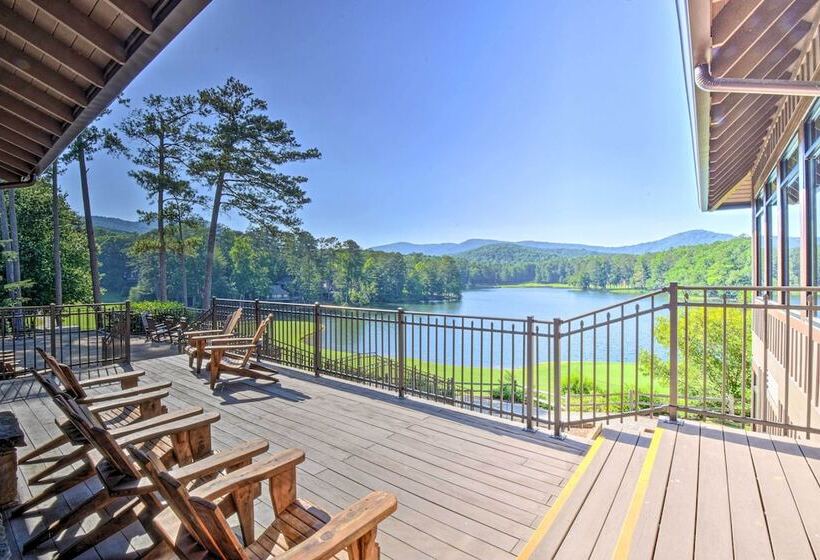 Jasper Hideaway W/ Spacious Deck + Community Pool