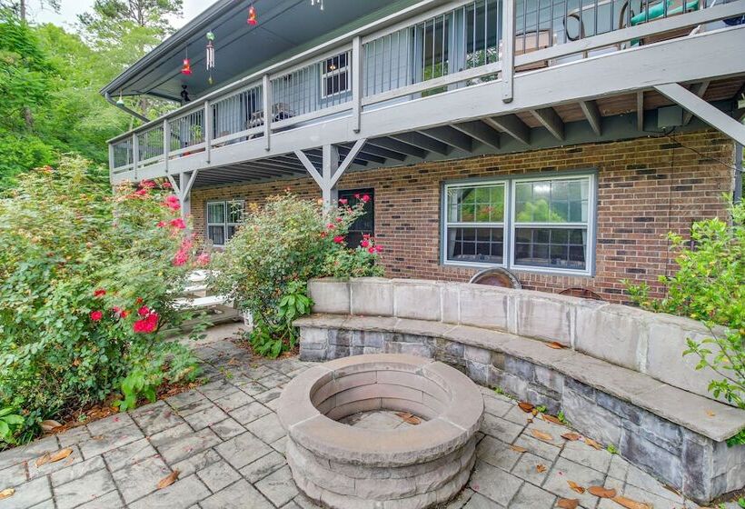 Kingston Home W/ Shared Pool   23 Mi To Lakepoint!