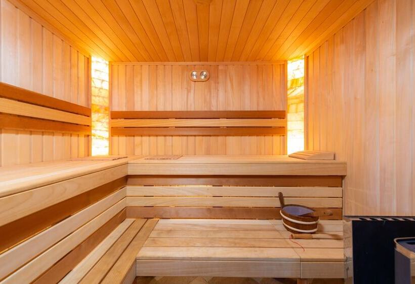 Kompose Boutique Resort At Theme Parks