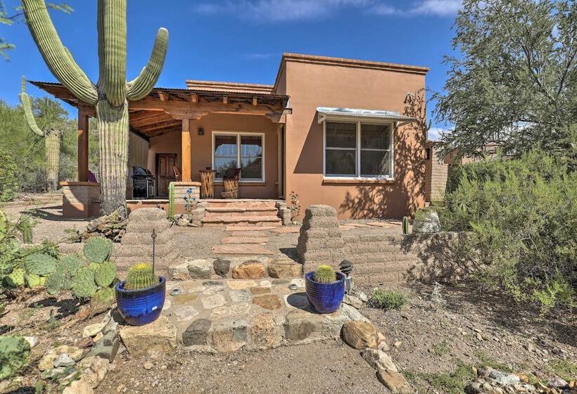 La Roca    Tucson Casita W/ Mtn View On 10 Acres!