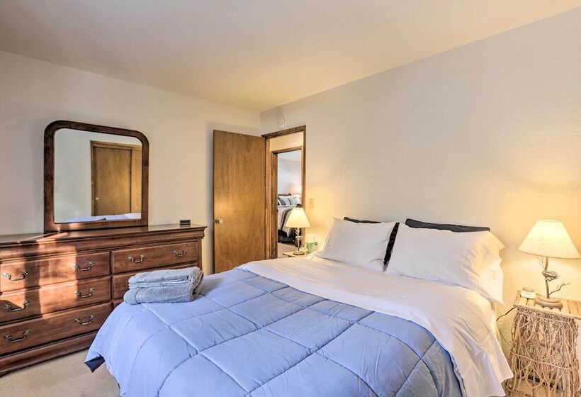 Lake Tahoe Mountain Retreat: 1 Mi To Heavenly Lift