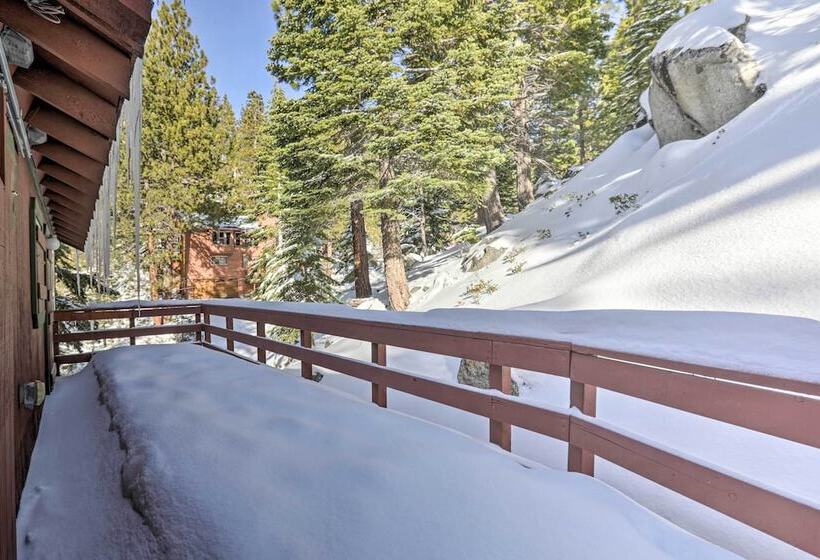 Lake Tahoe Mountain Retreat: 1 Mi To Heavenly Lift
