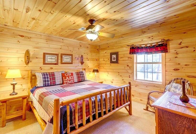 Lakefront Blue Ridge Cabin W/ Hot Tub!