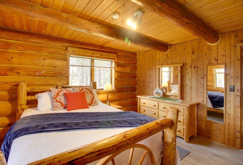 Lakefront Deerwood Home W/ Fire Pit & Grill!